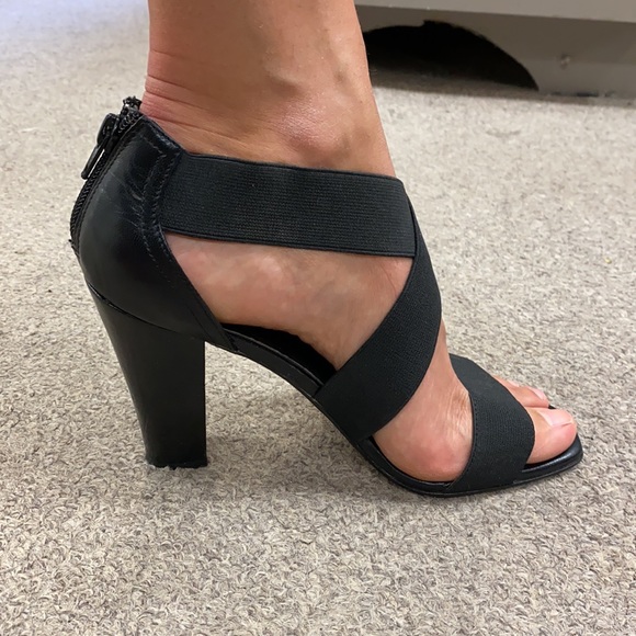 BCBG black heels - Picture 6 of 6